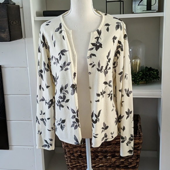 Van Heusen Sweaters - Cream Sweater